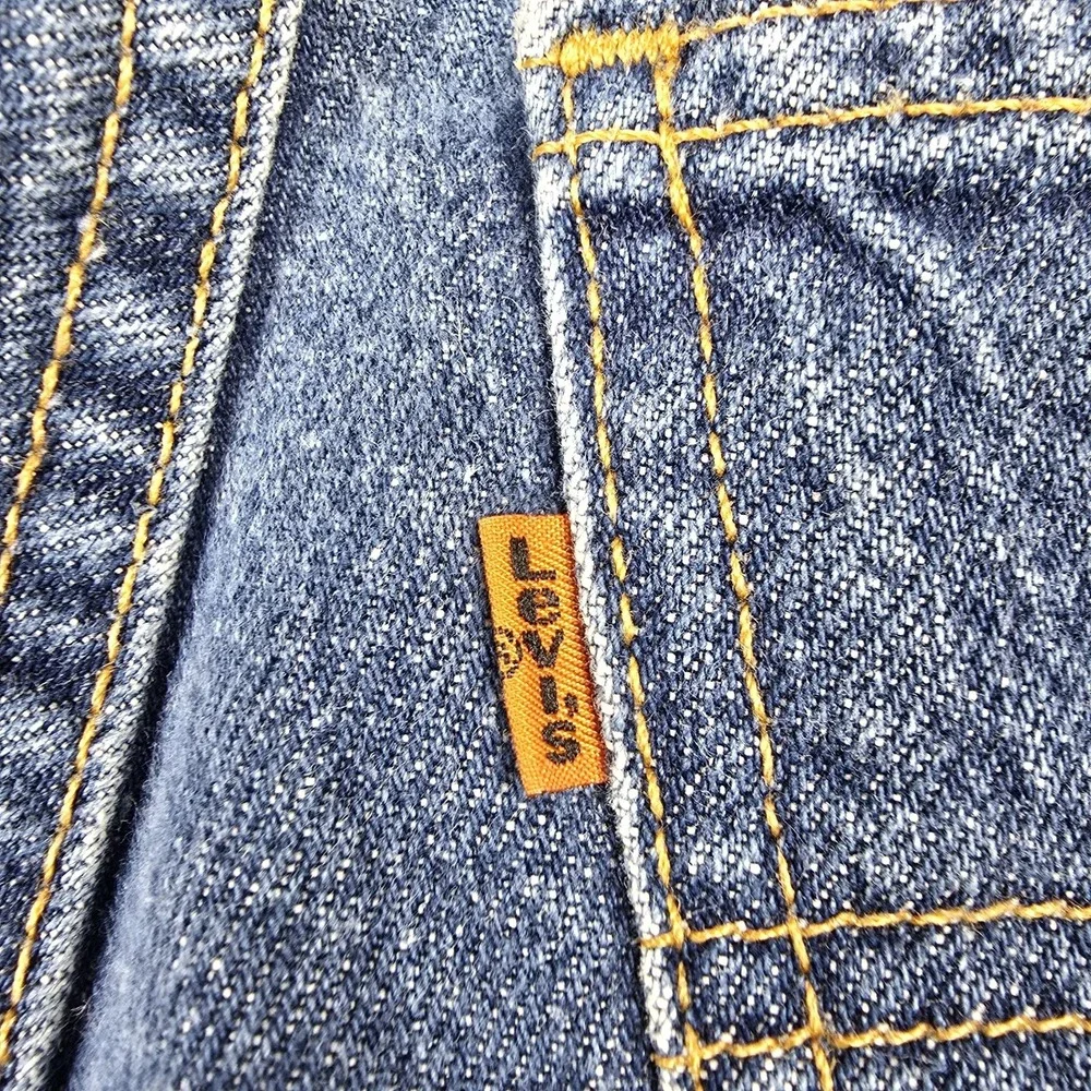 Levis please check